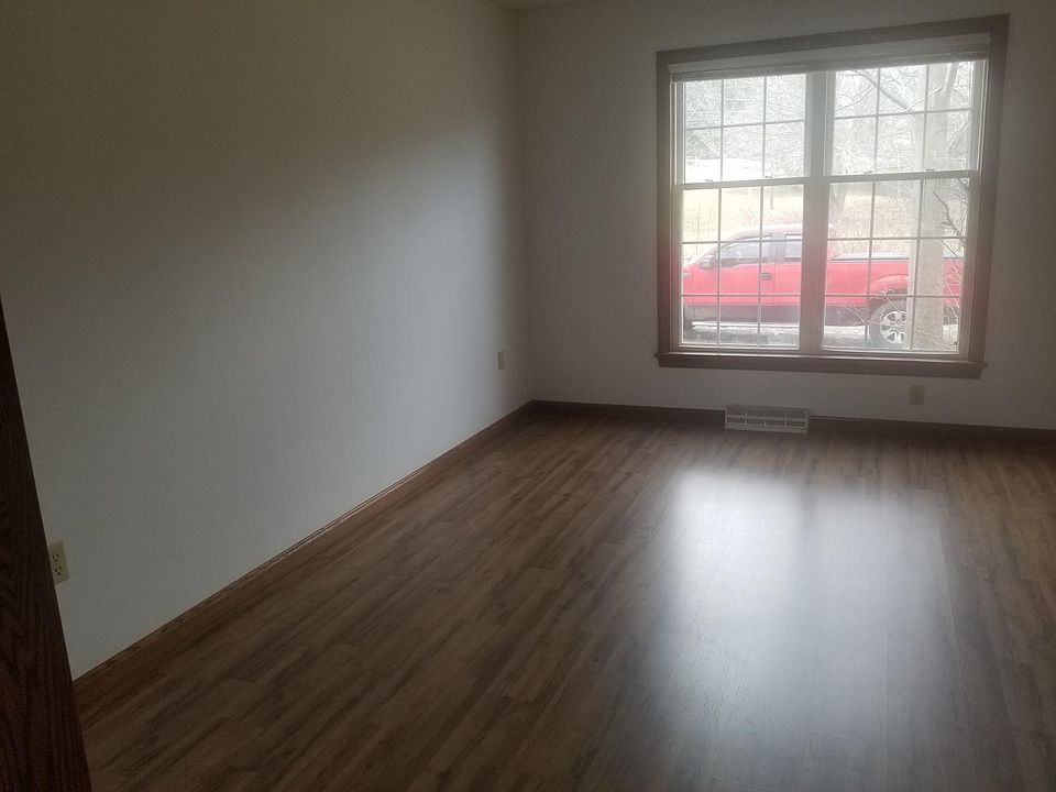 2nd image of 5450 Linden Ave