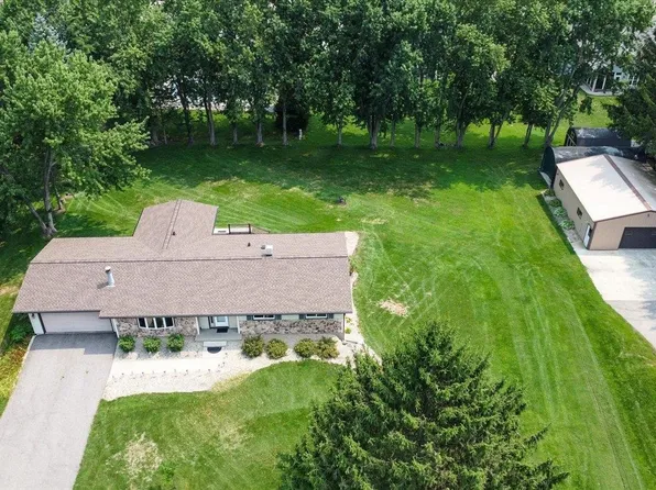 4526 Sandpiper Trl, Cottage Grove, WI 53527
