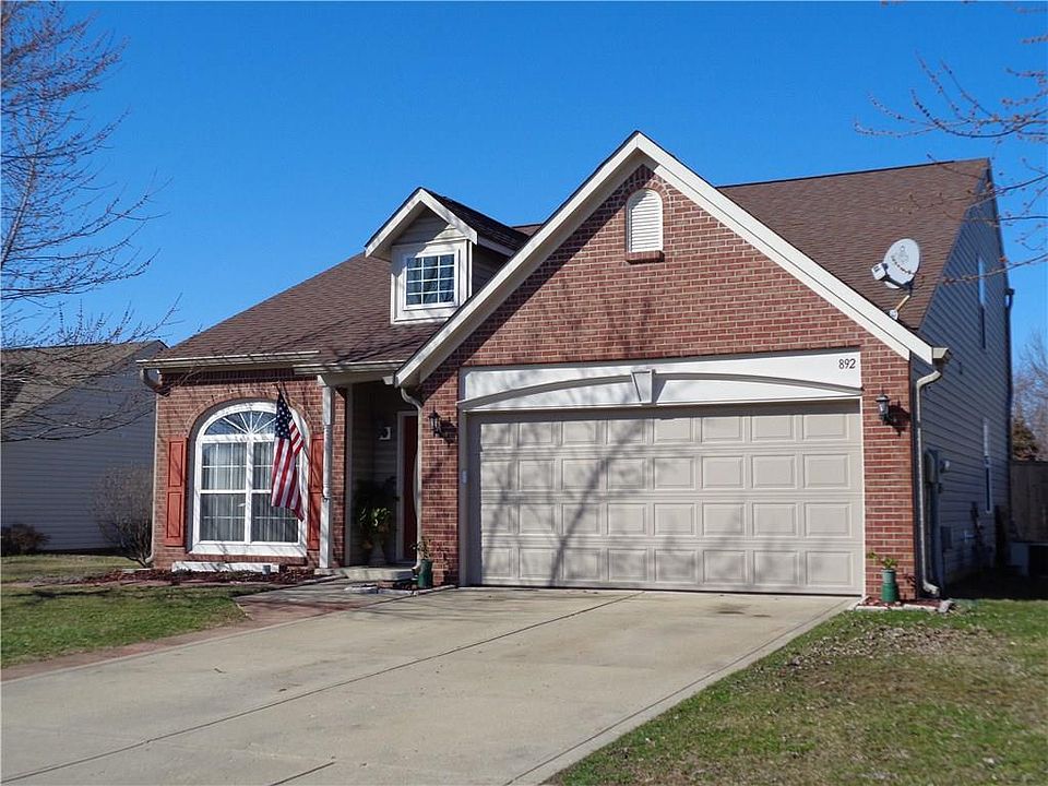 2nd image of 892 Elmwood Dr