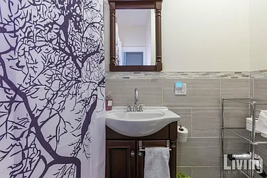 Rented by Living New York