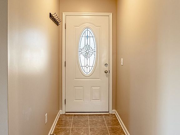 3rd image of 268 Halie Dr
