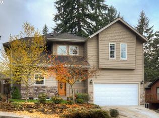 952 S 69th St, Springfield, OR 97478