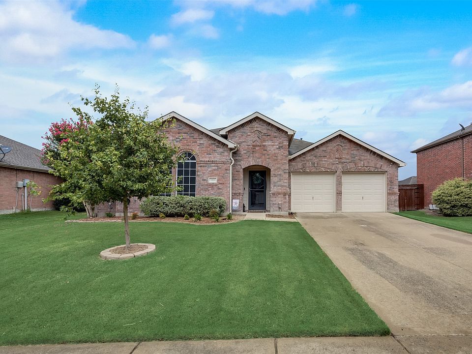 1st image of 114 Aspenwood Trl
