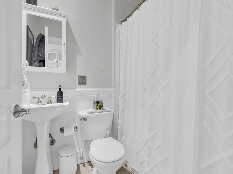 53 Woodward St #1 — Photo 12