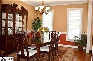 3rd image of 106 Brookview Cir