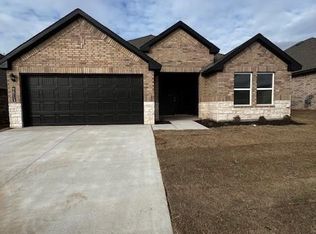 9017 NW 149th St, Yukon, OK 73099