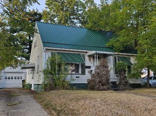 1049 McKinley St NE, Warren, OH 44483