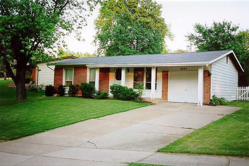 1st image of 2435 Calle Vista Dr