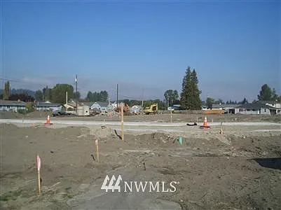 211 Butte Avenue S photo 1