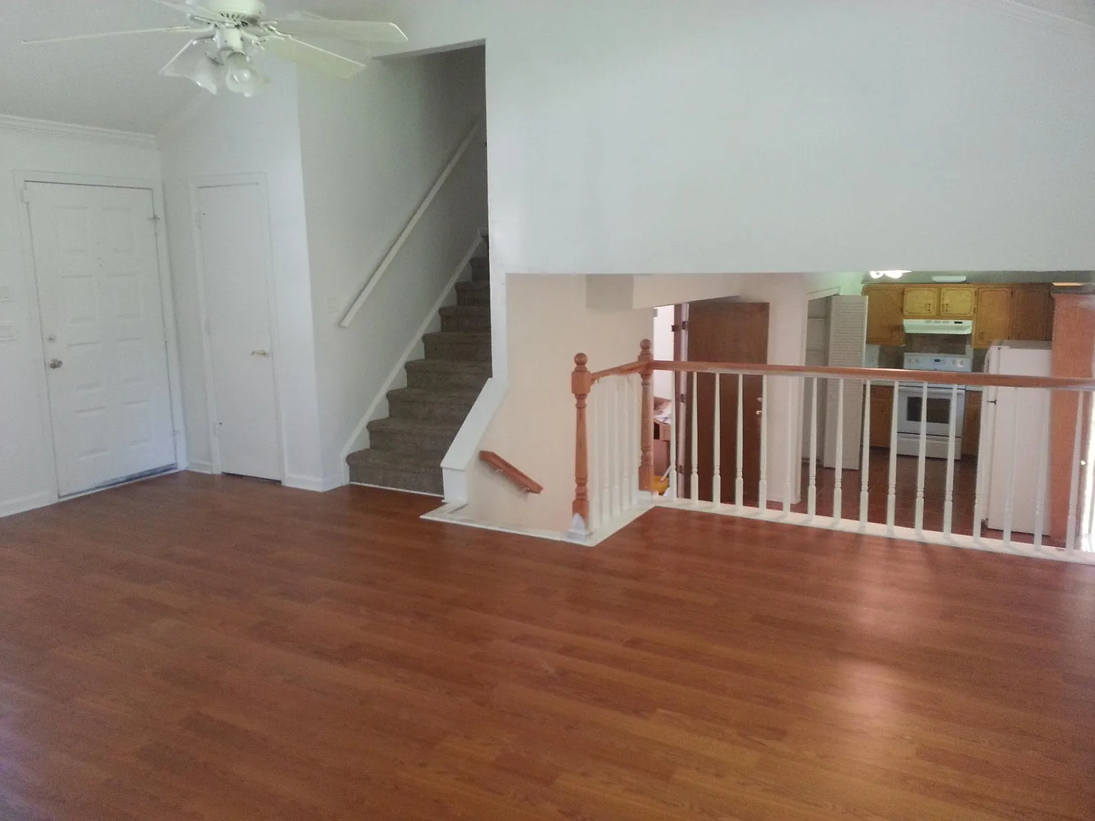 3 bed, 1536 sqft, $1,950 — Photo 2