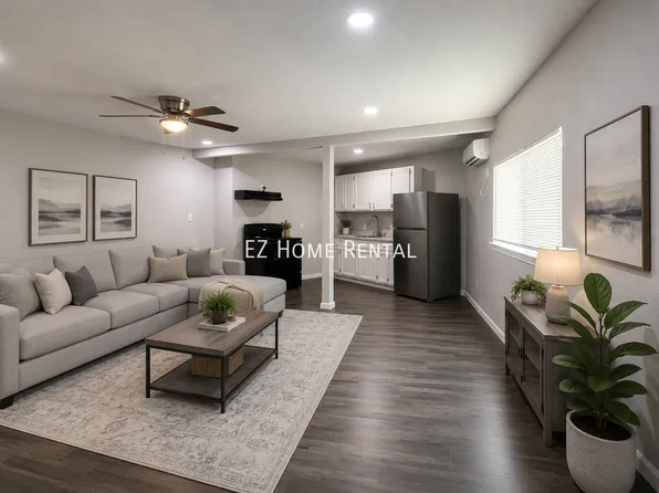 7515 Bayway Dr APT 3, Baytown, TX 77520