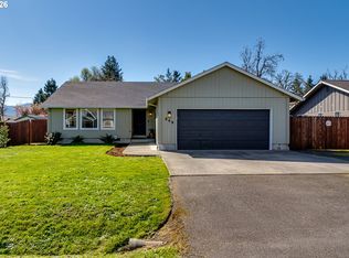 549 Gilfry Ave, Creswell, OR