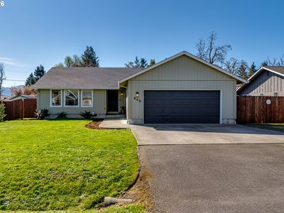 549 Gilfry Ave, Creswell, OR, 97426