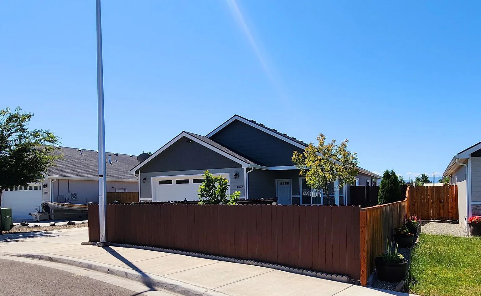 3860 Anthem Ave photo 1