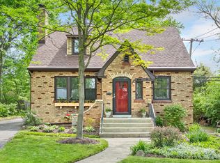 4731 Elm St, Downers Grove, IL 60515