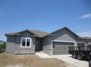 5228 41st St, Columbus, NE 68601