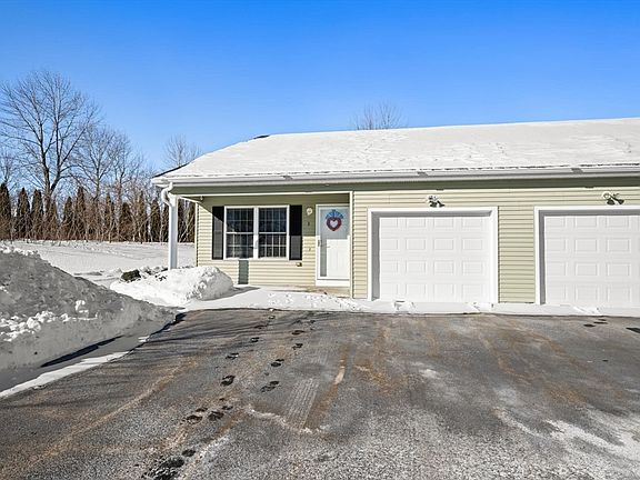 3rd image of 1 Cole Dr Unit 1