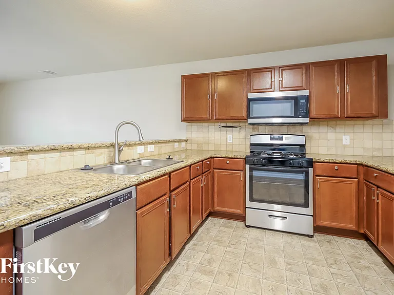 3607 Zephyr Glen Way — Photo 7