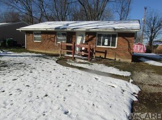 712 Meadowbrook Dr, Lima, OH 45801