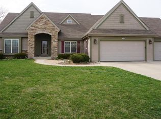 7963 S 43rd St, Franklin, WI 53132