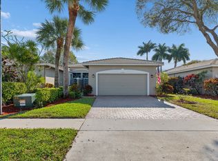 10760 Royal Caribbean Circle, Boynton Beach, FL 33437