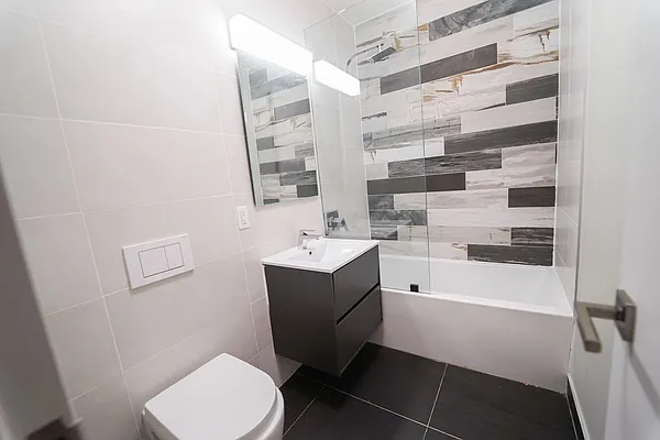 Rented by Manhattan Management LLC | media 8