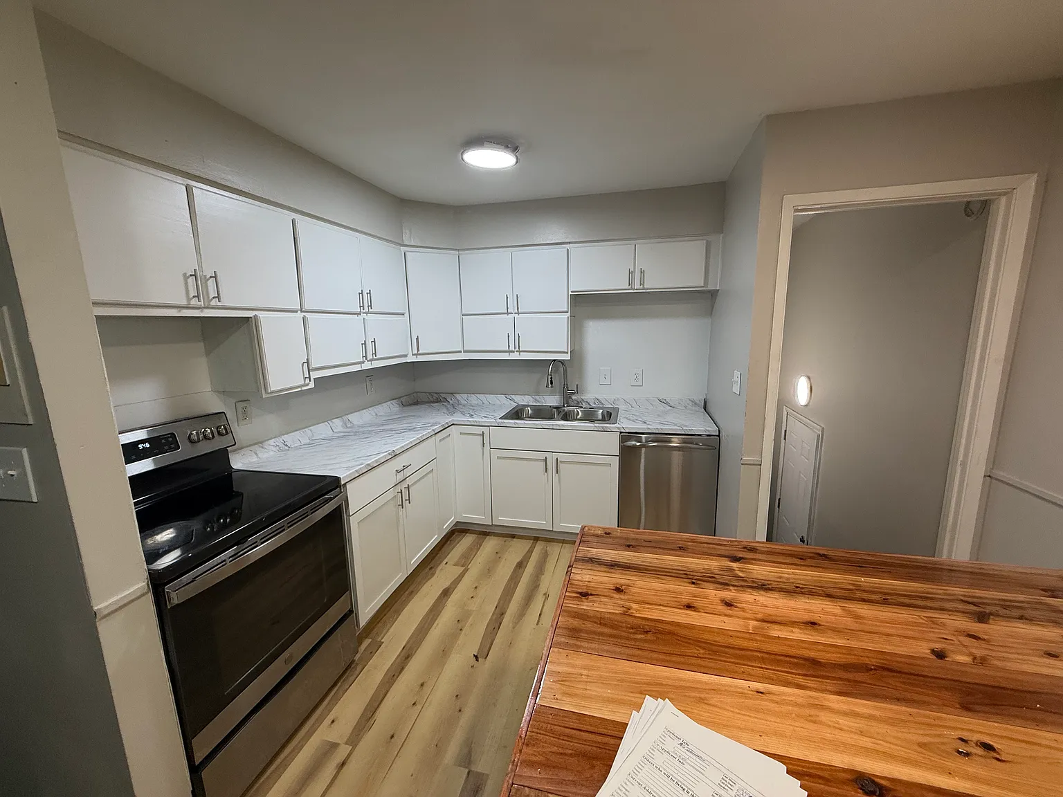 Arrowhead Ct, Columbus — Photo 1