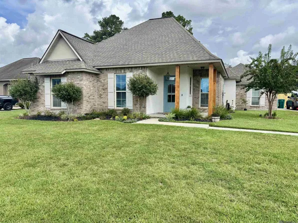 12431 Three Lakes Dr, Walker, LA 70785
