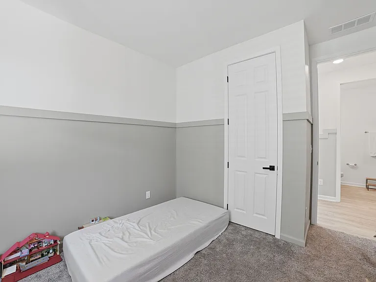 121 Timber Crest Trl — Photo 16
