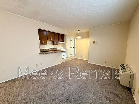 3rd image of 1663 6th Ave