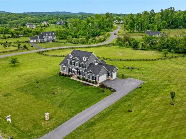 39571 Charles Henry Pl, Waterford, VA 20197