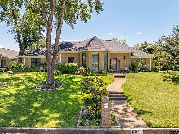 4th image of 6011 Stoneleigh Dr