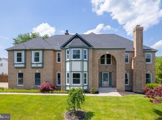 5903 Hampton Forest Way, Fairfax, VA 22030