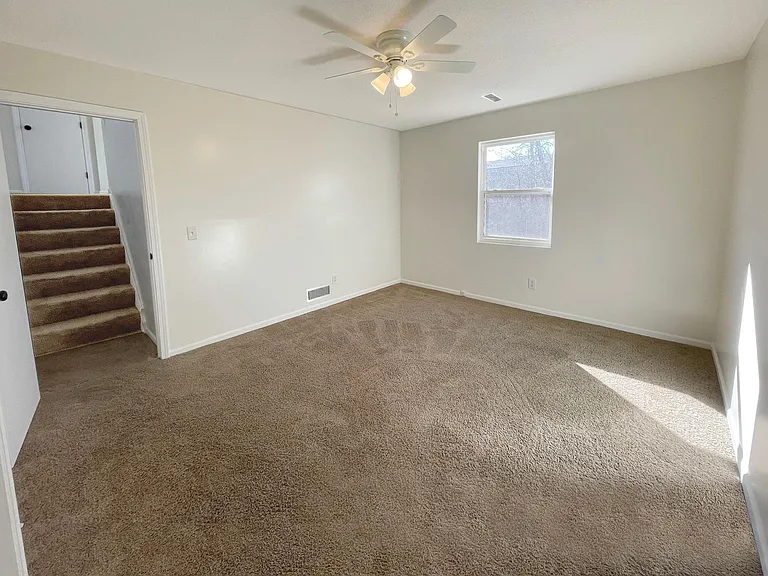 1415 La Chateau Dr — Photo 31