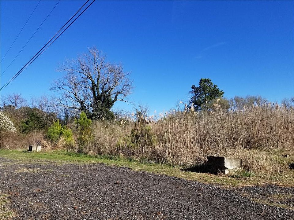 1st image of 2415 Maundys Creek Rd
