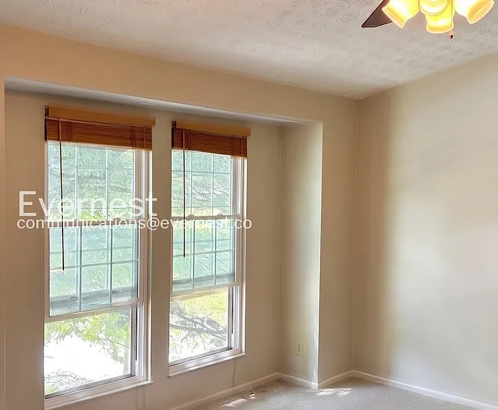 1268 Michigan Ave — Photo 13