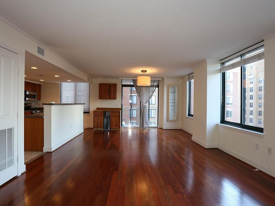 1st image of 1220 N Fillmore St Unit 601