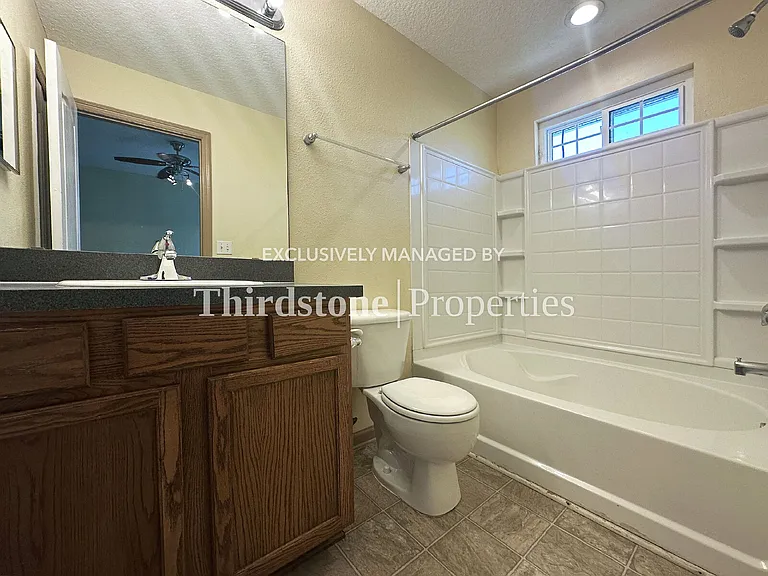 1660 Biscayne Bay Cir — Photo 11