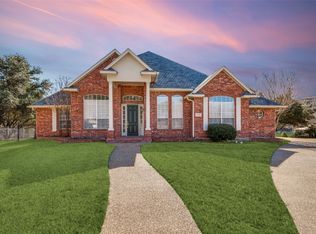 9251 Westwood Shores Ct, Fort Worth, TX 76179