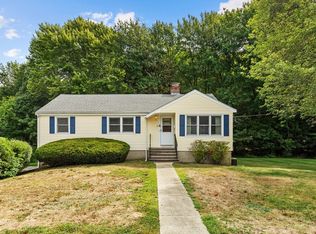 14 Plymouth Rd, Wakefield, MA 01880