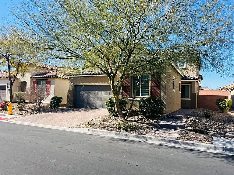 7133 Manolo St — Photo 2