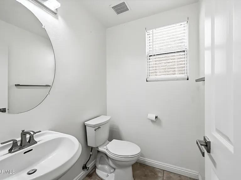 1330 S 121st Dr — Photo 12