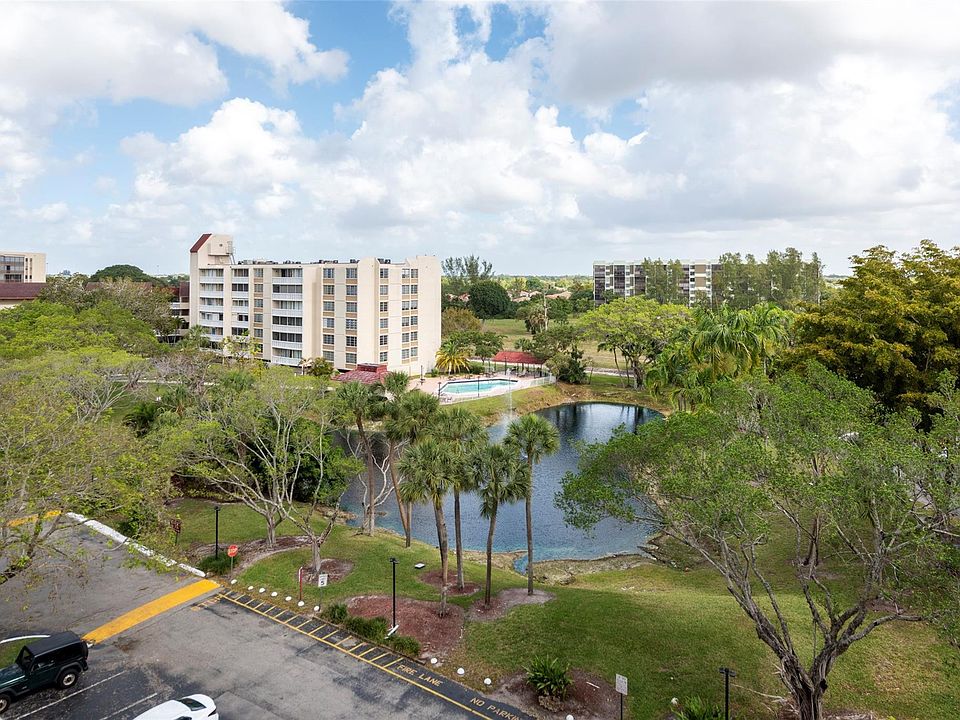 1st image of 6921 Environ Boulevard #6T
