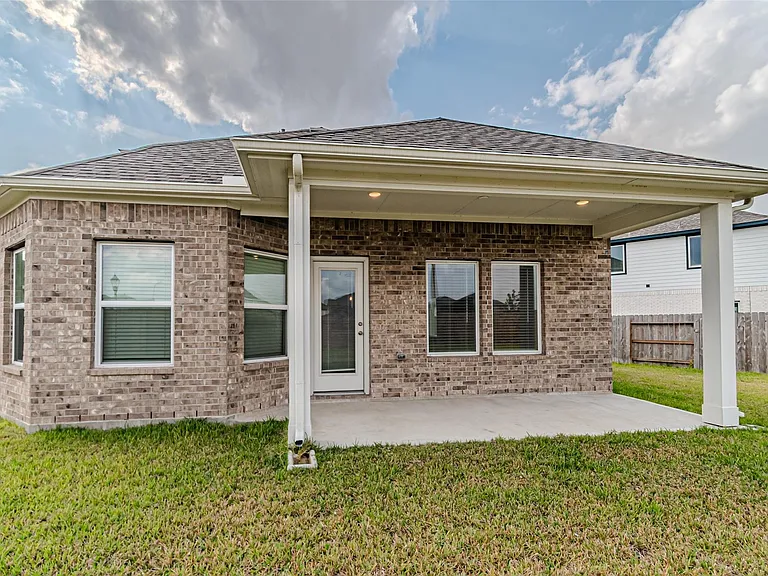 21606 Wave Hollow Dr — Photo 41