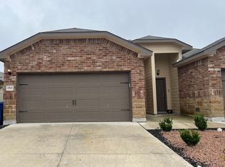 1515 Lucille St, Seguin, TX 78155