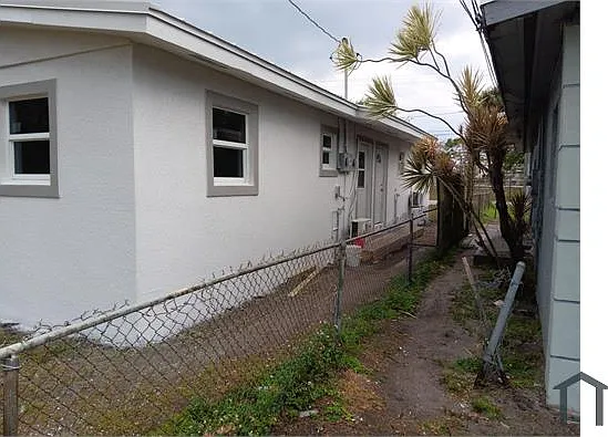 1102 N 17th St #A — Photo 2