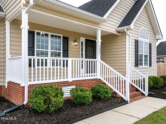 5th image of 3004 Chesswood Lane