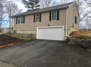 22 Oakmont St, Webster, MA 01570