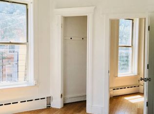 5752 Myrtle Ave, Ridgewood, NY 11385