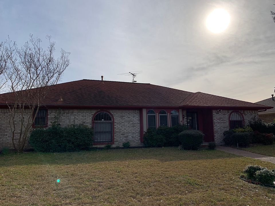1st image of 444 Birch Ln